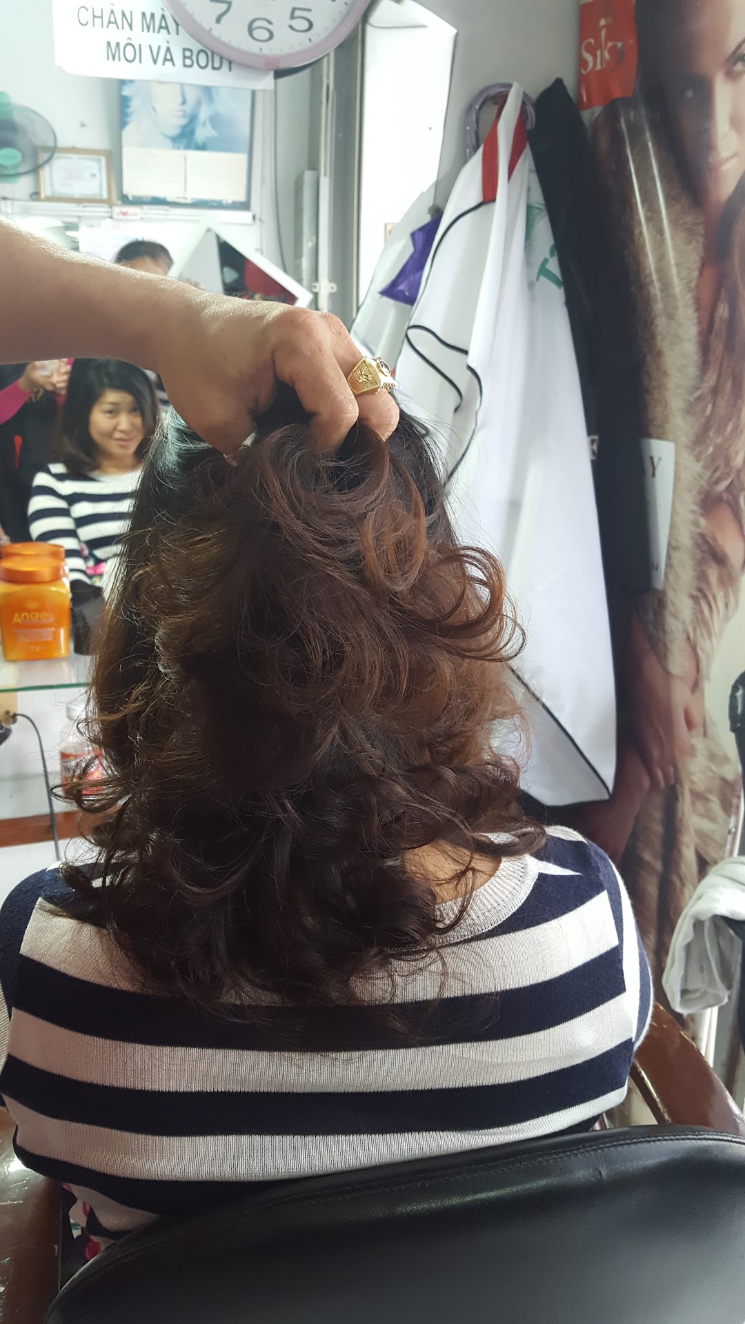 Hair Salon A. Quảng