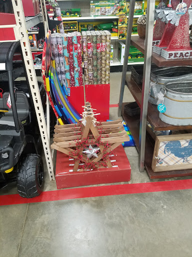 Home Improvement Store «Tractor Supply Co.», reviews and photos, 6885 US-322, Franklin, PA 16323, USA