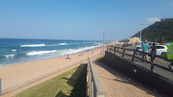 Φωτογραφία του Brighton beach ubicado en área natural