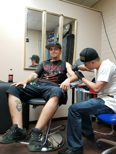 Tattoo and Piercing Shop «Hollywood Ink Tattoos», reviews and photos, 3501 S Tryon St, Charlotte, NC 28217, USA