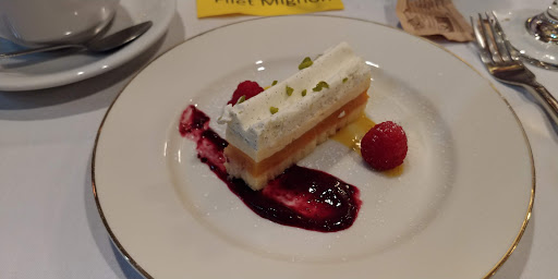 Shopping Mall «Country Hills Shopping Center», reviews and photos, 2905 Rolling Hills Rd, Torrance, CA 90505, USA