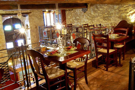 Ristorante La Taverna del Castello Hostaria Fiuggi Via Soldato Ignoto, 7, 03014 Fiuggi FR, Italia