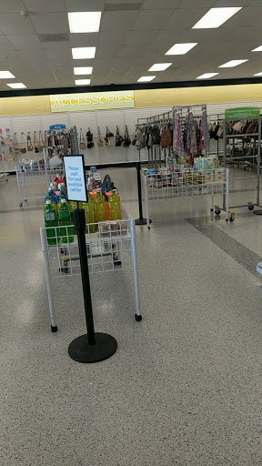 Clothing Store «Ross Dress for Less», reviews and photos, 6610 Mooretown Rd, Williamsburg, VA 23188, USA