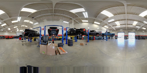 Truck Accessories Store «4 Wheel Parts - Oakland», reviews and photos, 1944 E 12th St, Oakland, CA 94606, USA