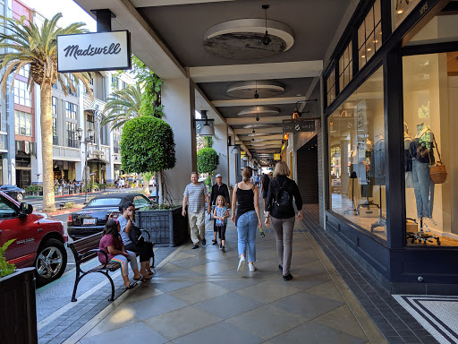 Shopping mall San Jose