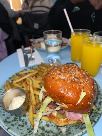 Hamburger du Restaurant brunch CLINT Sentier à Paris - n°6