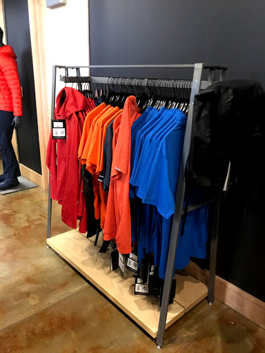 Outdoor Sports Store «Amer Sports Factory Outlet», reviews and photos, 2030 Lincoln Ave, Ogden, UT 84401, USA