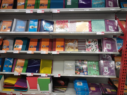 Office Supply Store «Staples», reviews and photos, 23131 Michigan Ave, Dearborn, MI 48124, USA