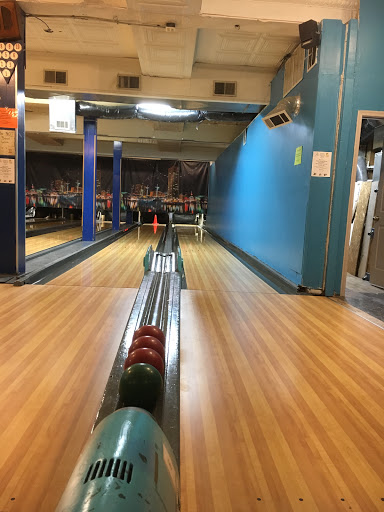 Bowling Alley «Patterson Bowling Center», reviews and photos, 2105 Eastern Ave, Baltimore, MD 21231, USA