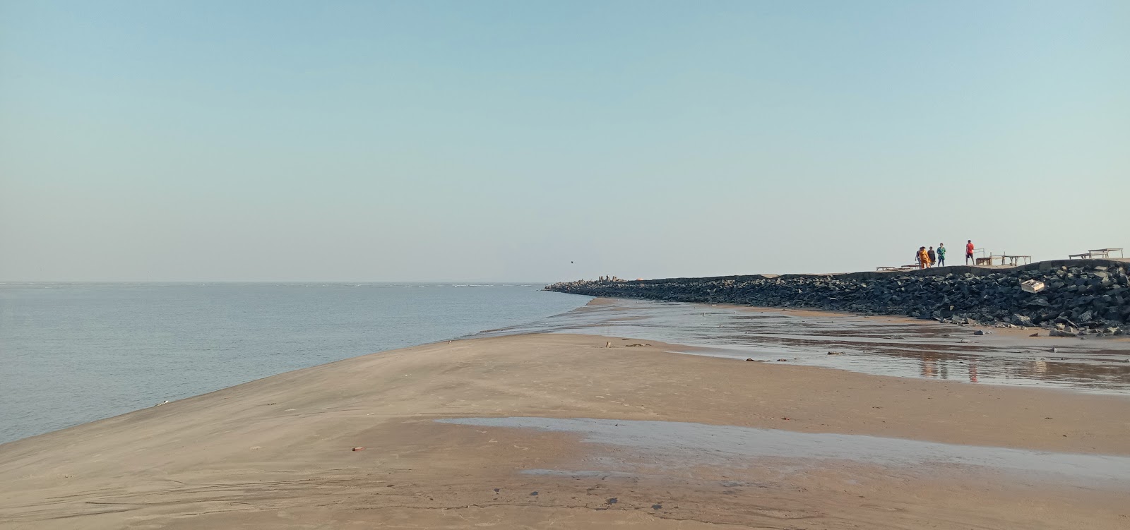 Fotografija Mohana Beach z turkizna čista voda površino