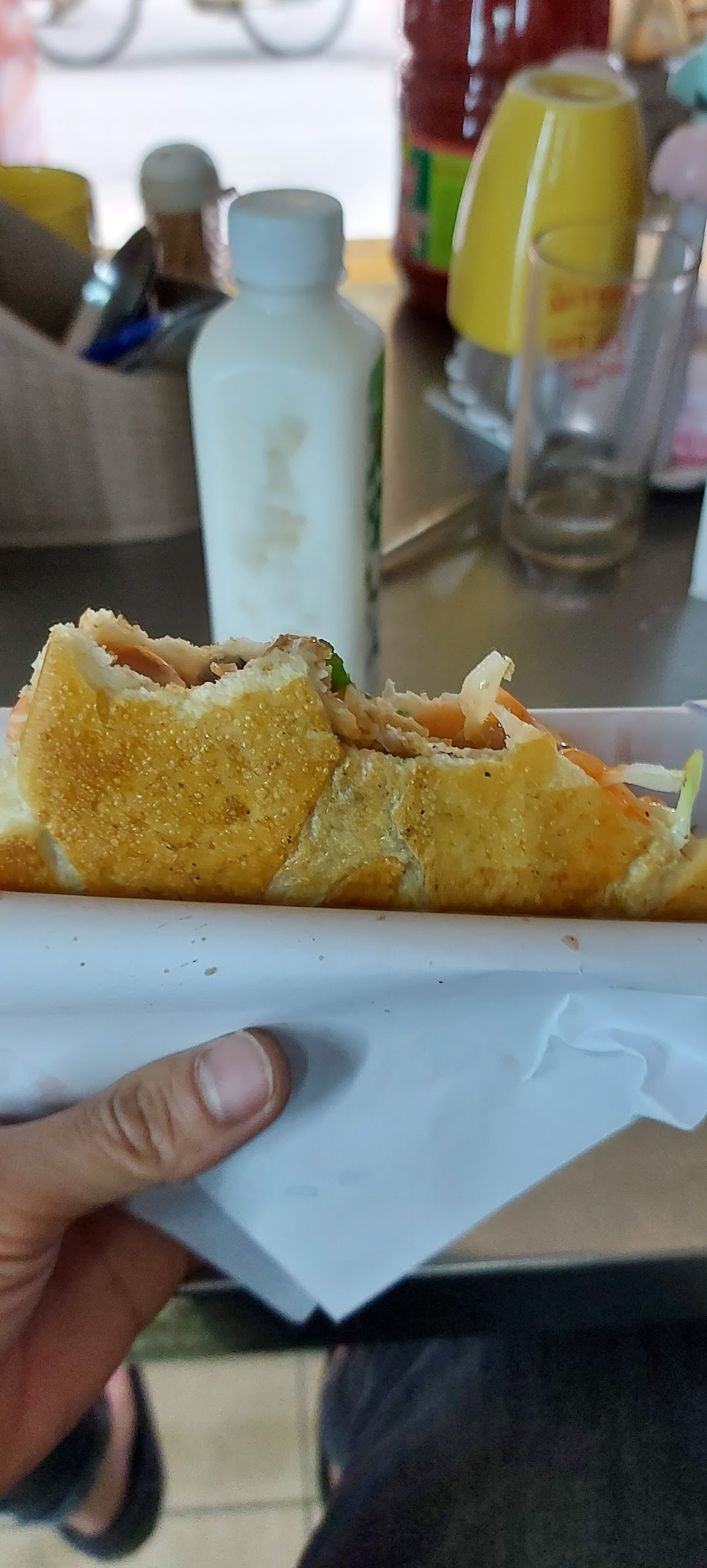 Bánh Mì Tuấn Hoa