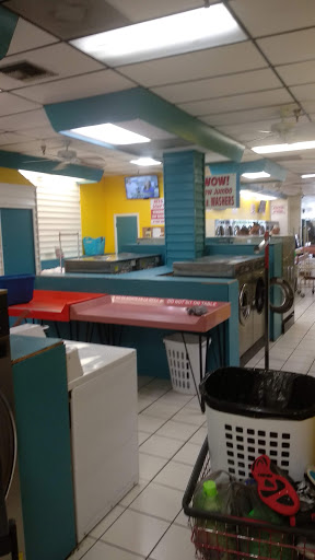 Laundromat «Waters Coin Laundry», reviews and photos, 7302 W Waters Ave, Tampa, FL 33634, USA