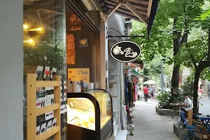 Bizz Kafe image