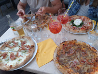 Plats et boissons du Pizzeria Giorgio e Basta à Saint-Bonnet-de-Mure - n°3