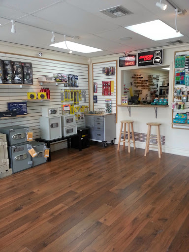 Locksmith «Keys Plus Locksmith», reviews and photos, 2832 Stirling Rd, Hollywood, FL 33020, USA