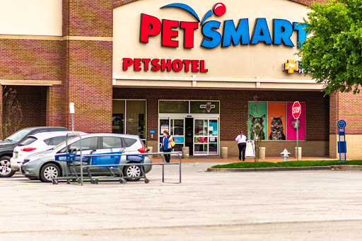 Pet Supply Store «PetSmart», reviews and photos, 860 NE Mall Blvd, Hurst, TX 76053, USA