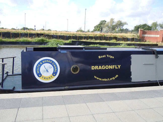 Dragonfly Boat Trips - Swindon