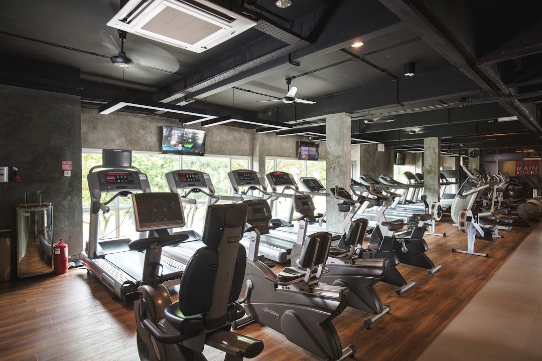 Level Up Fitness MJC PAPILLON (Premium 24-Hour Gym)