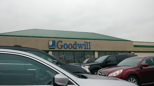 Fairfield Crossings Goodwill Store, 4605 Dixie Hwy, Fairfield, OH 45014, USA, 