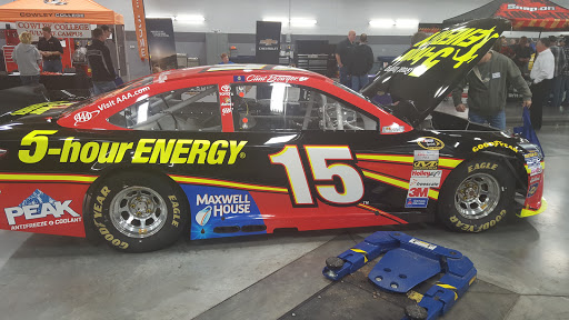 Car Dealer «Davis-Moore Chrysler Dodge Jeep Ram», reviews and photos, 7675 E Kellogg Dr, Wichita, KS 67207, USA