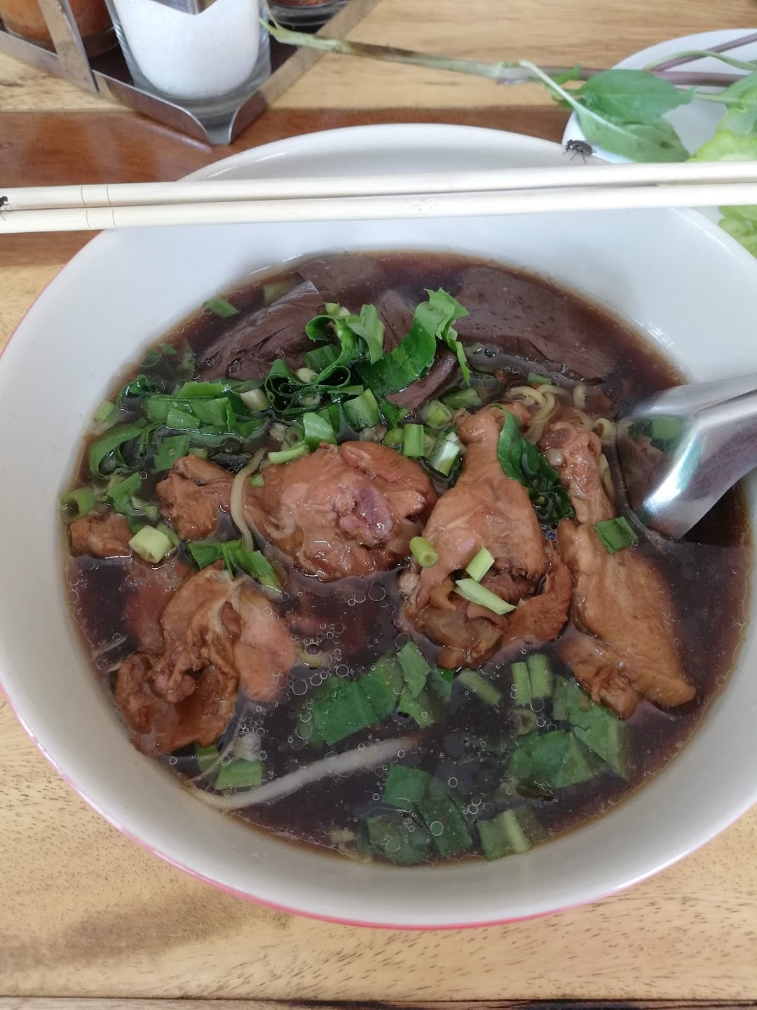 ร้านก๋วยเตี๋ยว เป๋นเส้นเป๋นสาย สาขา 2