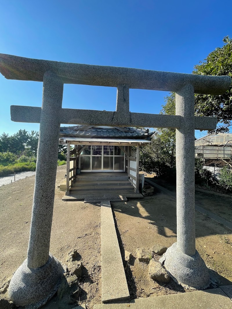 巌島神社