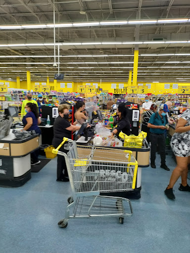 Grocery Store «Fresco y Más», reviews and photos, 1630 W 49th St, Hialeah, FL 33012, USA