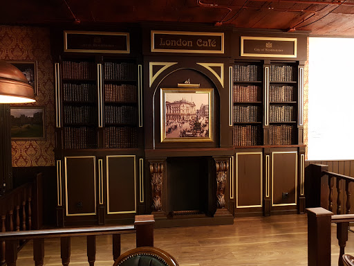 Información y opiniones sobre London Cafe de Benalmádena