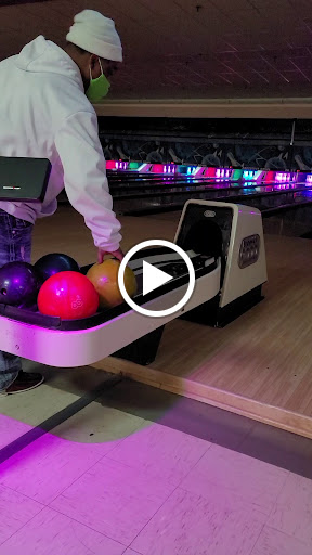 Bowling Alley «Executive Strike & Spare Family Fun Center», reviews and photos, 911 Phillips Ln, Louisville, KY 40209, USA