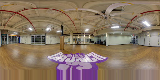 Health Club «Crunch - Staten Island», reviews and photos, 364 Bay St, Staten Island, NY 10301, USA