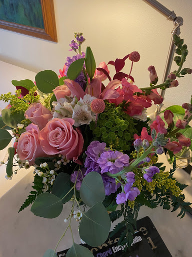 Florist «Texas Blooms and Gifts», reviews and photos, 4616 Triangle Ave #402, Austin, TX 78751, USA