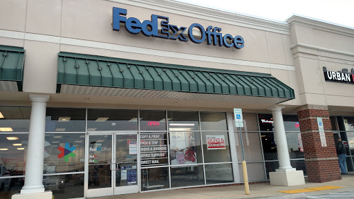 Print Shop «FedEx Office Print & Ship Center», reviews and photos, 11 Shining Willow Way, La Plata, MD 20646, USA