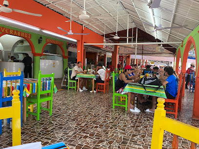 Restaurante Veracruz - Mercado 28 - Pas. Kukulkan 17, 77509 Cancún, Q.R., Mexico
