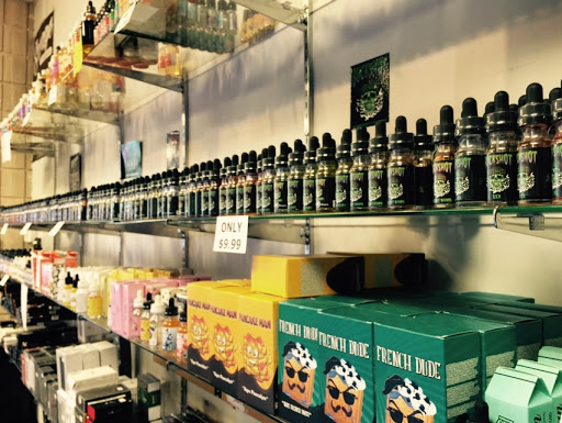 Tobacco Shop «Vape City Smoke Shop», reviews and photos, 306 Winthrop St, Taunton, MA 02780, USA