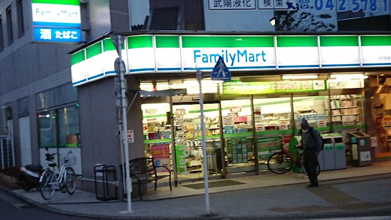ファミリーマート 羽村駅東口店