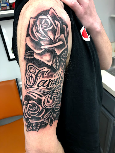 Tattoo Shop «Talon Studio Tattoo», reviews and photos, 14 S Main St, Boonsboro, MD 21713, USA