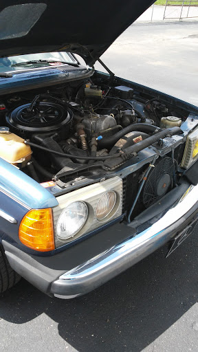 Auto Repair Shop «Autohaus Dierolf», reviews and photos, 429 W Carmel Dr, Carmel, IN 46032, USA