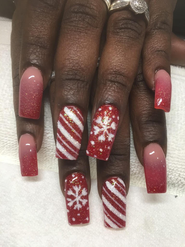 Tip Top Nails and Spa 93536
