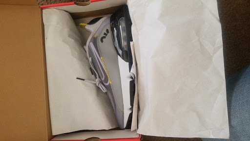 Shoe Store «Finish Line», reviews and photos, 1819 Montebello Town Center #13, Montebello, CA 90640, USA