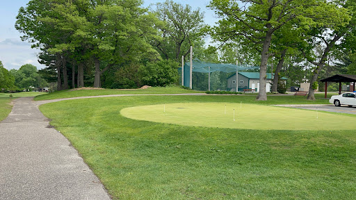 Golf Course «Brightwood Hills Golf Course», reviews and photos, 1975 Silver Lake Rd NW, St Paul, MN 55112, USA