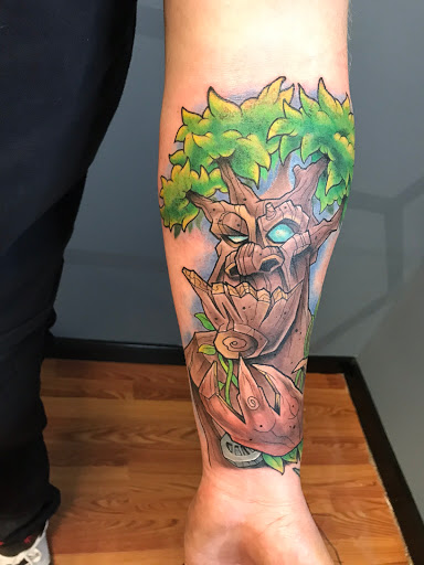 Tattoo Shop «Cosmic Primate Tattoo», reviews and photos, 136 S York Rd, Hatboro, PA 19040, USA