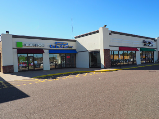 Shopping Mall «Signal Hills Shopping Center», reviews and photos, 1225 S Robert St, West St Paul, MN 55118, USA