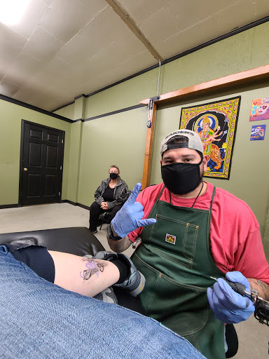 Tattoo Shop «Cyclops Tattoos», reviews and photos, 1406 Fruitvale Blvd, Yakima, WA 98902, USA