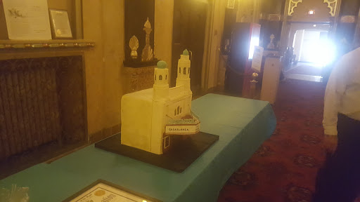 Movie Theater «Landmark Oriental Theatre», reviews and photos, 2230 N Farwell Ave, Milwaukee, WI 53202, USA