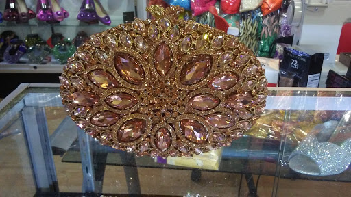 Shopping Mall «Foothill Square Shopping Center», reviews and photos, 10700 MacArthur Blvd #200, Oakland, CA 94605, USA