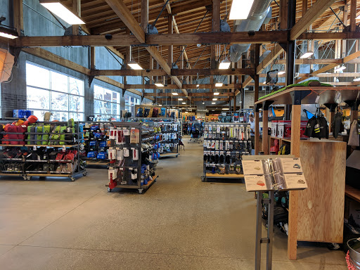 Camping Store «REI», reviews and photos, 750 American Blvd W, Bloomington, MN 55420, USA