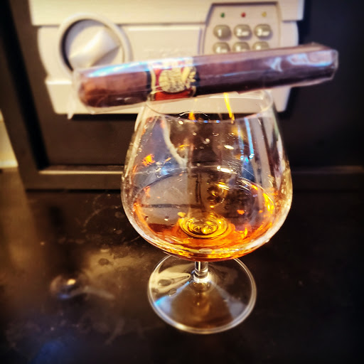 Cigar Shop «Dirty Dog Cigar Shoppe», reviews and photos, 4601 Walnut St, McKeesport, PA 15132, USA