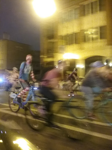 Live Music Venue «B.L.U.E.S.», reviews and photos, 2519 N Halsted St, Chicago, IL 60657, USA