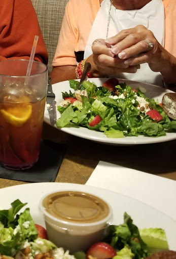 Shopping Mall «Cross Pointe Shopping Center», reviews and photos, 101 E Alex Bell Rd, Centerville, OH 45459, USA