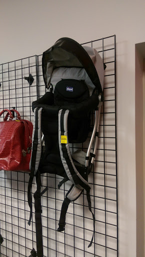 Donations Center «Salvation Army Family Store and Donation Center», reviews and photos, 902 N East St, Frederick, MD 21701, USA